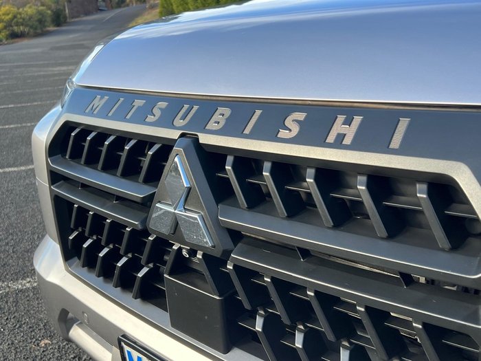 2024 Mitsubishi Triton GLX