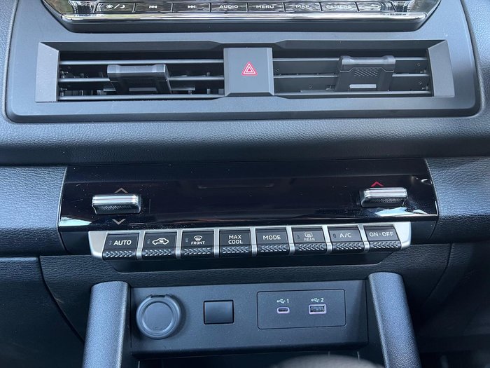 2024 Mitsubishi Triton GLX