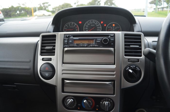 2005 Nissan X-TRAIL ST