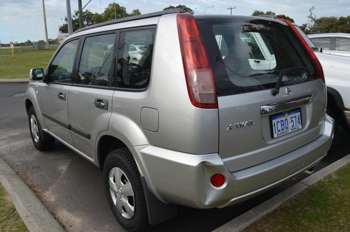 2005 Nissan X-TRAIL ST