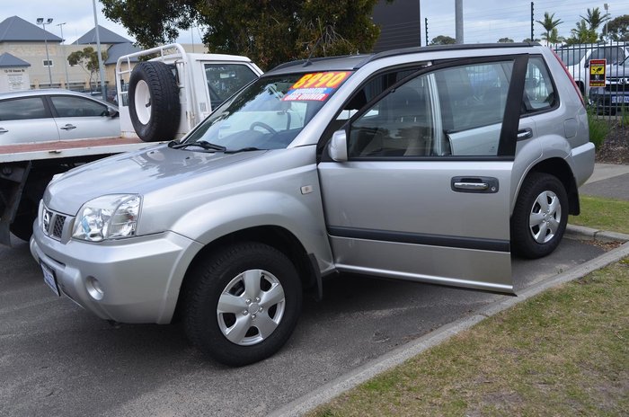 2005 Nissan X-TRAIL ST