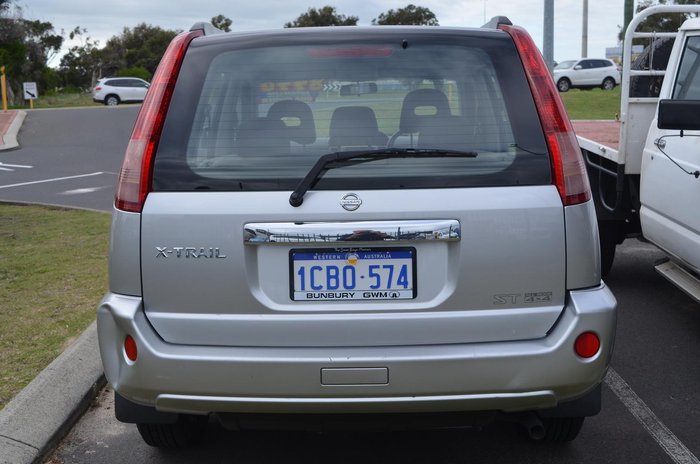 2005 Nissan X-TRAIL ST