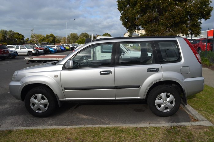 2005 Nissan X-TRAIL ST