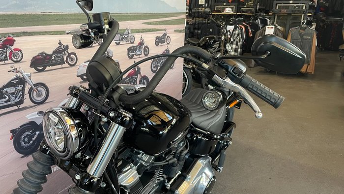 2025 Harley-davidson FXBB STREET BOB (117) Vivid Black