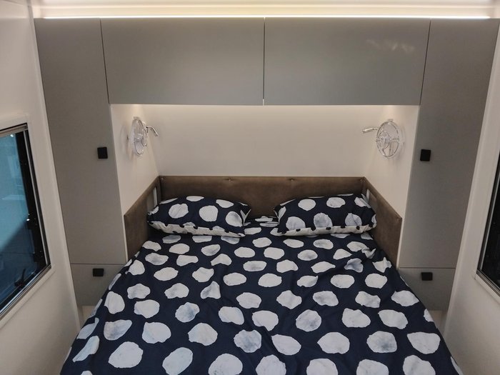 2025 New Age Caravans Manta Ray Mr19e Couples Van With Ensuite Full Composite
