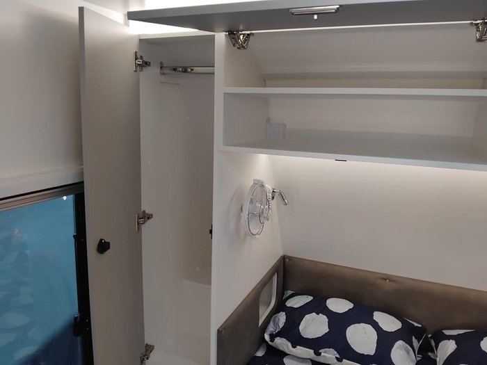 2025 New Age Caravans Manta Ray Mr19e Couples Van With Ensuite Full Composite