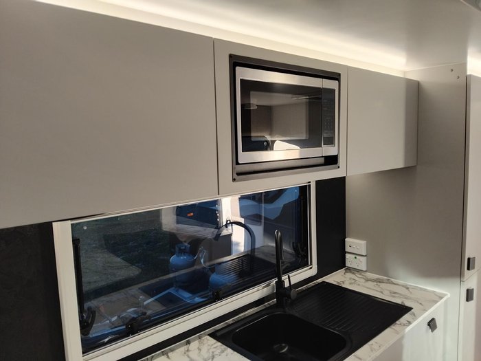 2025 New Age Caravans Manta Ray Mr19e Couples Van Full Ensuite Price Reduced!