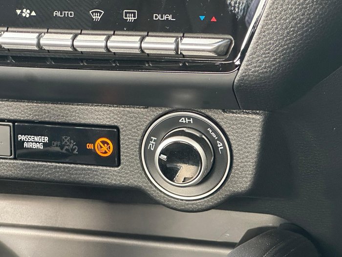 2025 Mazda BT-50 XTR
