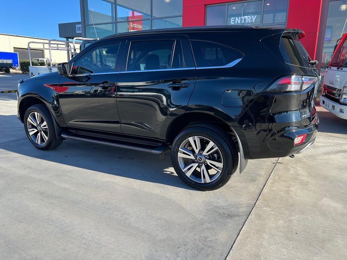 2024 Isuzu MU-X LS-T MY24 4x2 Basalt Black