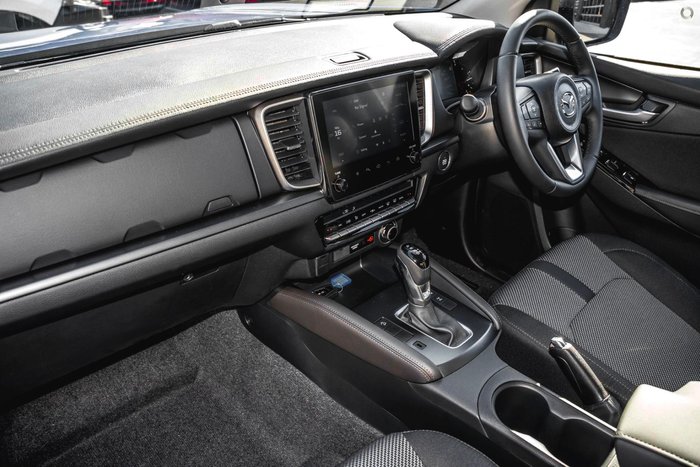 2025 Mazda BT-50 XTR