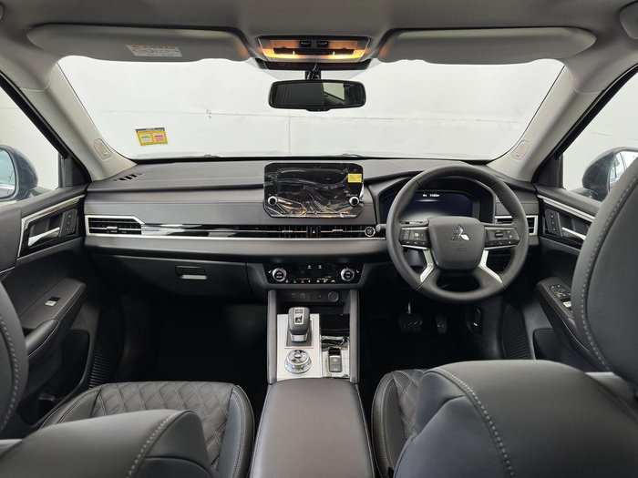 2024 Mitsubishi Outlander Exceed