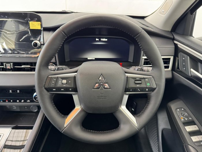 2024 Mitsubishi Outlander Exceed
