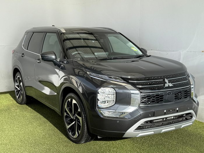 2024 Mitsubishi Outlander Exceed