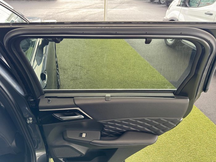 2024 Mitsubishi Outlander Exceed