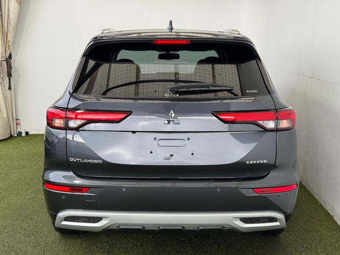 2024 Mitsubishi Outlander Exceed