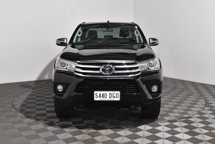2017 Toyota Hilux SR5
