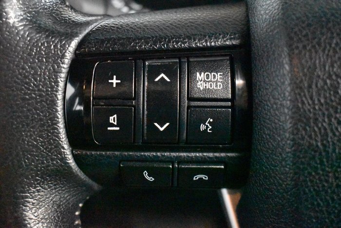 2017 Toyota Hilux SR5