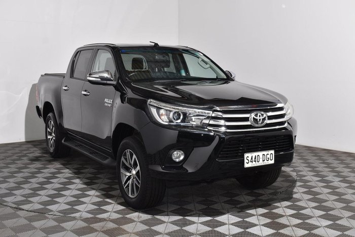 2017 Toyota Hilux SR5