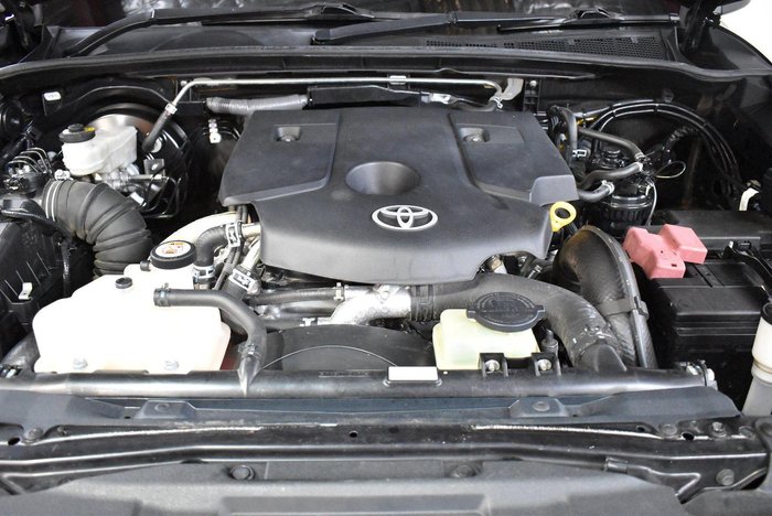 2017 Toyota Hilux SR5