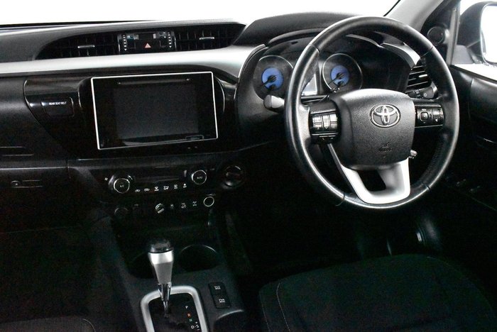 2017 Toyota Hilux SR5