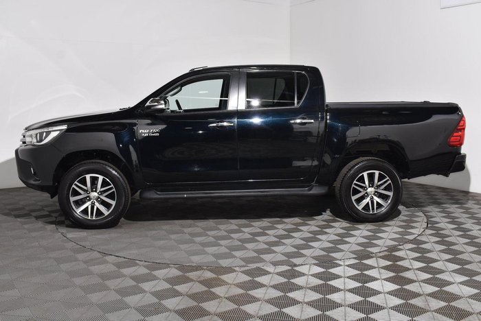 2017 Toyota Hilux SR5