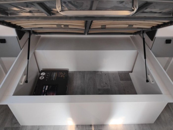2025 New Age Caravans Manta Ray Mr18er Couples Van My25 Full Composite