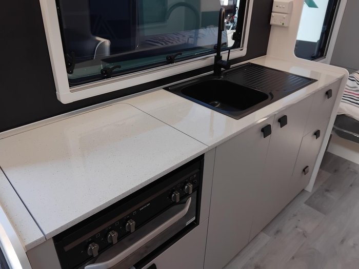 2025 New Age Caravans Manta Ray Mr18er Couples Van My25 Full Composite