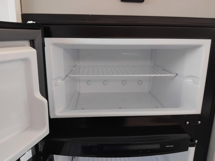 2025 New Age Caravans Manta Ray Mr18er Couples Van My25 Price Reduced!