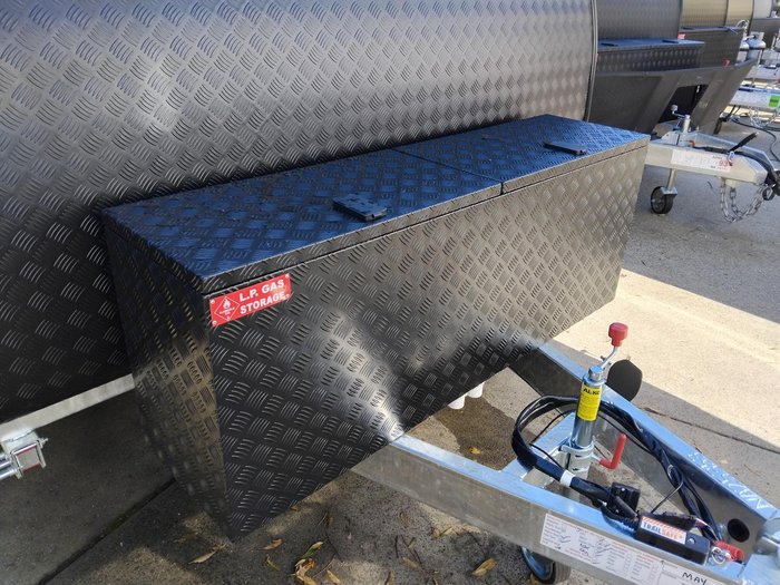 2025 New Age Caravans Manta Ray Mr18er My25 Massive Discount!