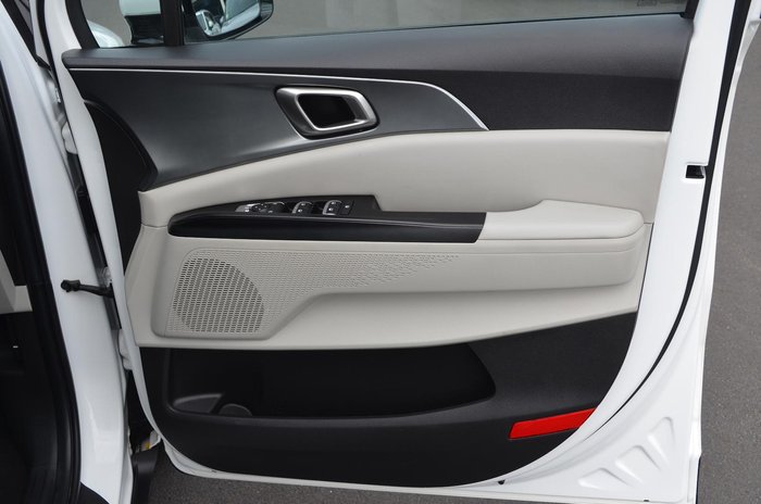 2023 Kia Carnival S