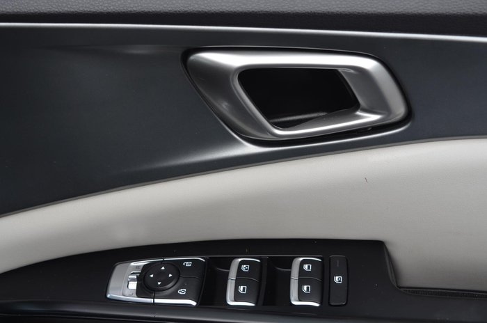 2023 Kia Carnival S