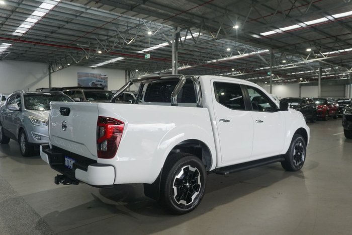 2024 Nissan Navara