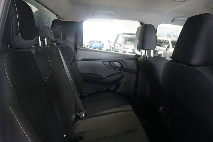 2025 Isuzu D-MAX SX