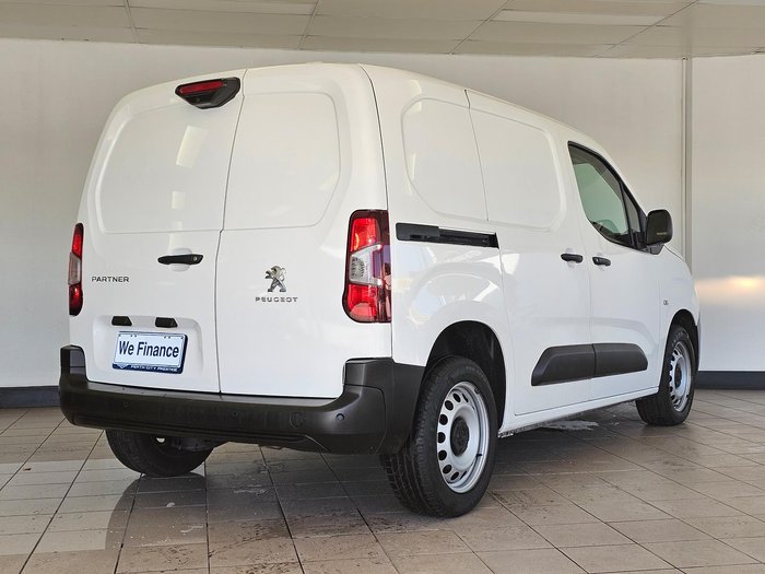 2021 Peugeot Partner 130 THP