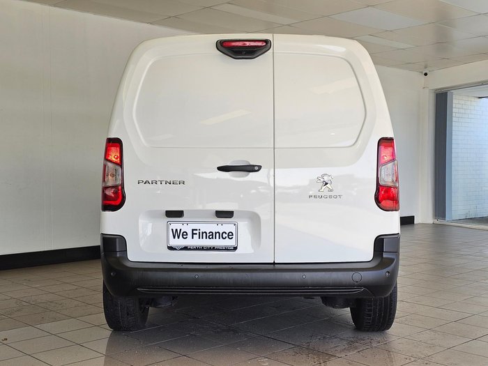 2021 Peugeot Partner 130 THP