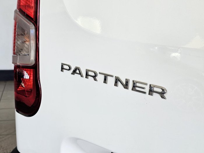 2021 Peugeot Partner 130 THP