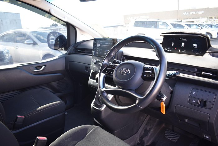 2022 Hyundai STARIA LOAD