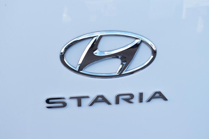 2022 Hyundai STARIA LOAD
