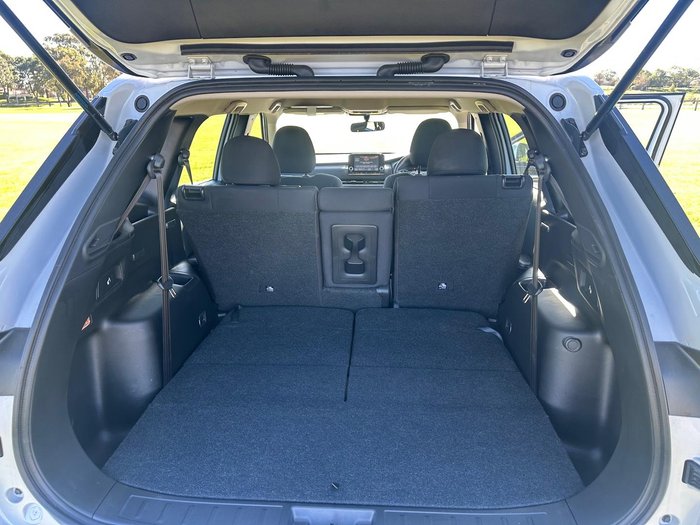 2024 Mitsubishi Outlander ES ZM MY24 White Diamond