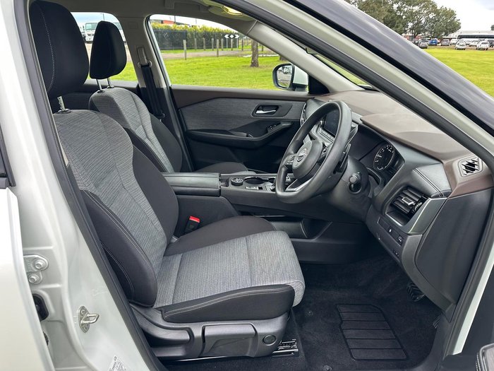 2023 Nissan X-TRAIL ST