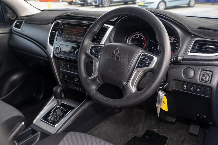 2023 Mitsubishi Triton GLX-R