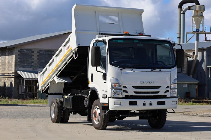 2023 Isuzu N Series NPS 75-155 White
