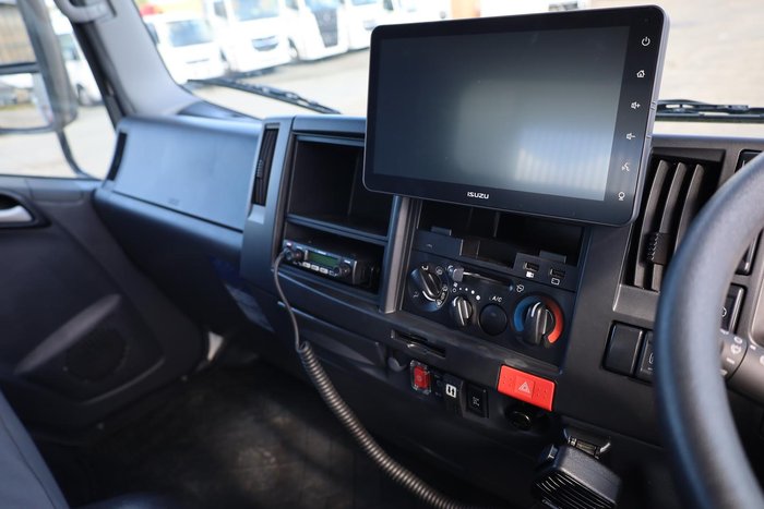 2023 Isuzu N Series NPS 75-155 White