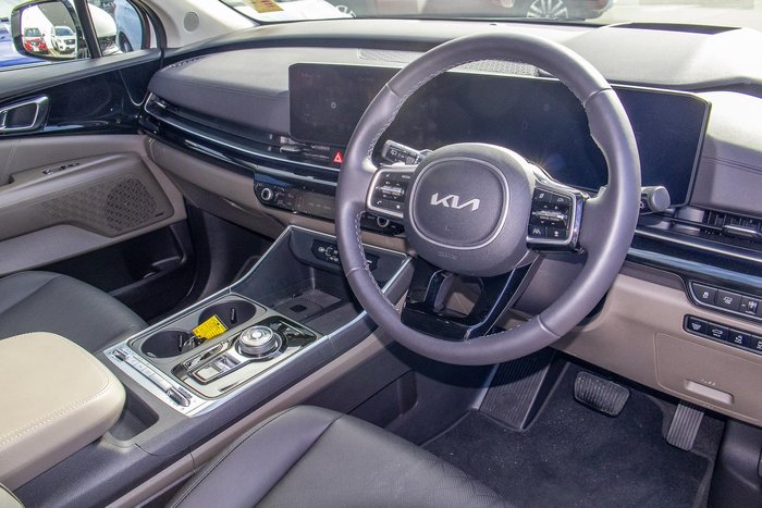 2024 Kia Carnival GT-Line HEV