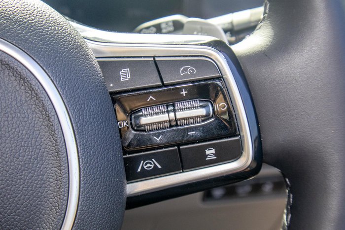 2024 Kia Carnival GT-Line HEV
