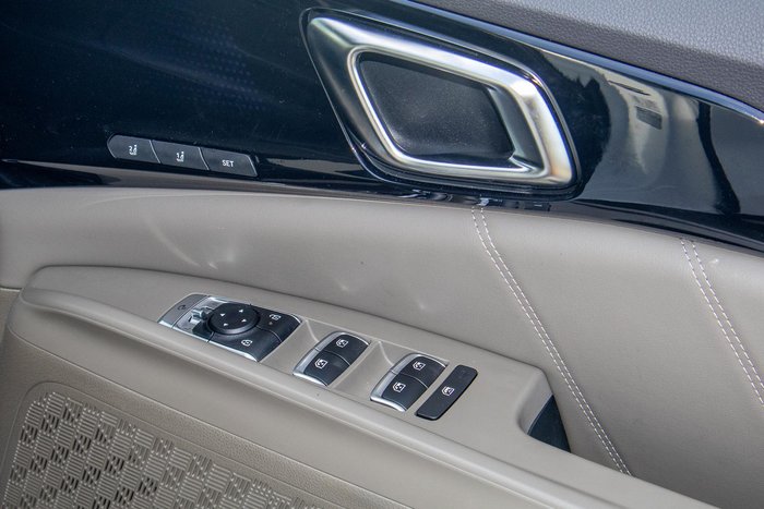 2024 Kia Carnival GT-Line HEV