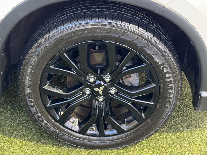 2018 Mitsubishi Outlander Black Edition