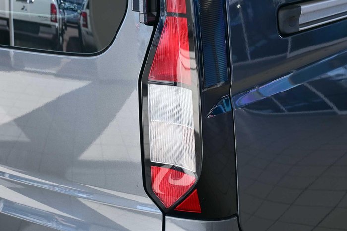 2022 Volkswagen Caddy TDI320