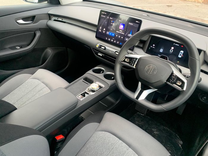 2025 MG MGS5 EV Excite 49
