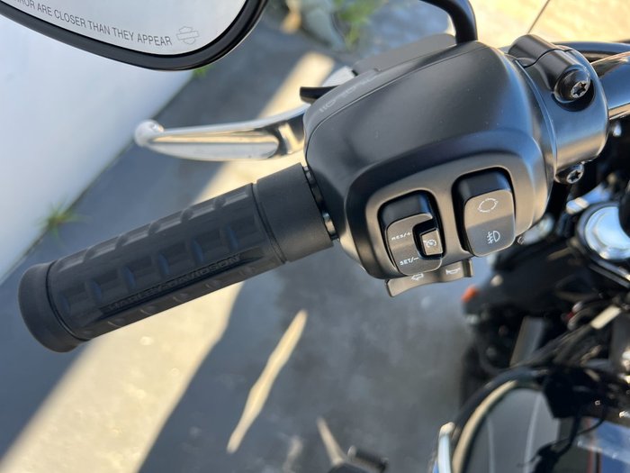 2025 Harley-davidson FLHC HERITAGE CLASSIC 117 Vivid Black